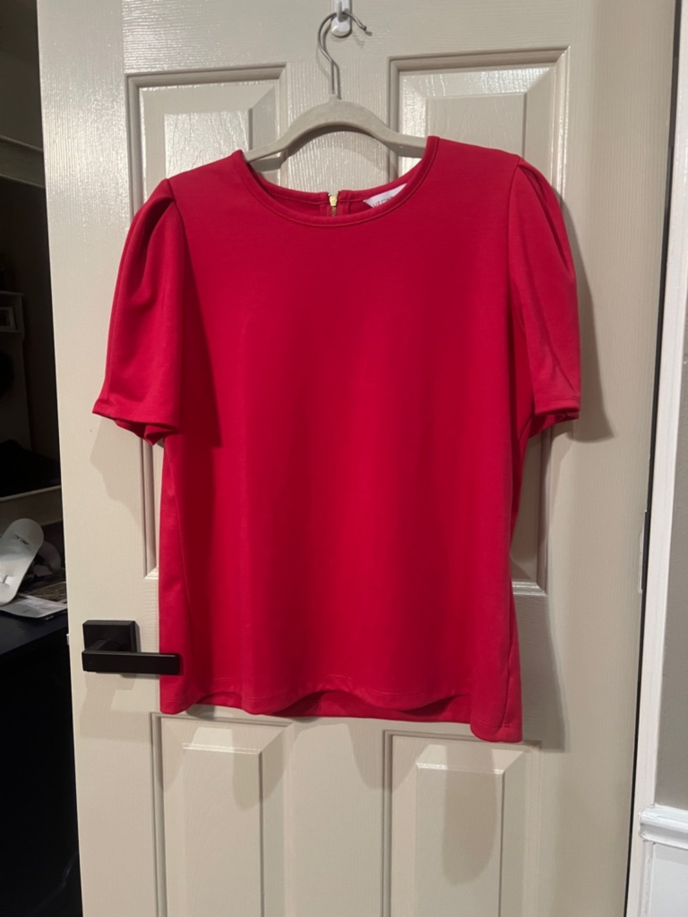 Liz Claiborne Pink Puff Sleeve Round N eck Blouse